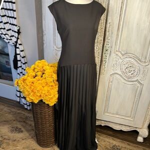 Club L London Elegant Black Boat-Neck Pleated Maxi Dress NWT
